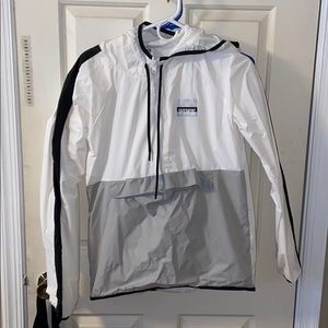 PINK waterproof reflective running jacket🌧💫